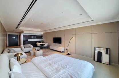 Apartment - Studio - 1 Bathroom for rent in One Porto Arabia - Porto Arabia - The Pearl Island - Doha