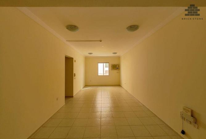 1003009 - Property Image 2