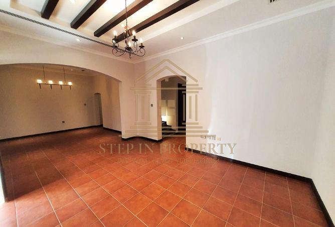1016872 - Property Image 3