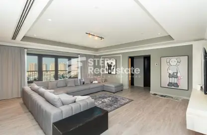 Apartment - 2 Bedrooms - 3 Bathrooms for sale in West Porto Drive - Porto Arabia - The Pearl Island - Doha