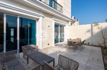 Villa - 5 Bedrooms - 6 Bathrooms for rent in Floresta Gardens - Floresta Gardens - The Pearl Island - Doha