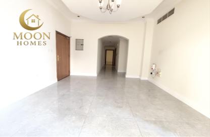Apartment - 2 Bedrooms - 2 Bathrooms for rent in Al Mansoura - Al Mansoura - Doha
