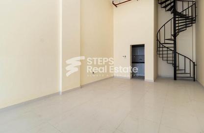 Shop - Studio - 1 Bathroom for rent in East Industrial Street - Birkat Al Awamer - Al Wakra