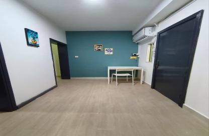 Apartment - Studio - 1 Bathroom for rent in Onaiza - Doha