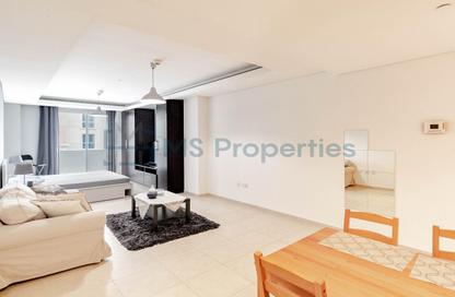 Apartment - Studio - 1 Bathroom for rent in Viva East - Viva Bahriyah - The Pearl Island - Doha