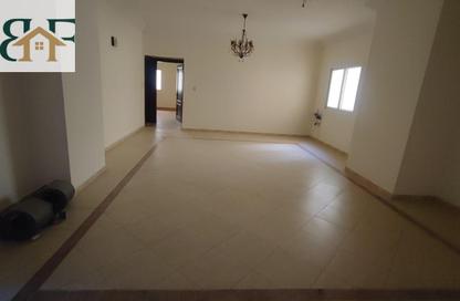Apartment - 2 Bedrooms - 2 Bathrooms for rent in Al Sadd - Doha