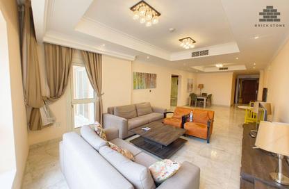 Apartment - 2 Bedrooms - 2 Bathrooms for rent in Anas Street - Fereej Bin Mahmoud North - Fereej Bin Mahmoud - Doha