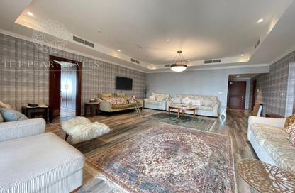 Apartment - 2 Bedrooms - 3 Bathrooms for rent in East Porto Drive - Porto Arabia - The Pearl Island - Doha