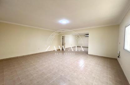 مجمع سكني - 5 غرف نوم - 4 حمامات للايجار في اللقطة - اللقطة - الدوحة