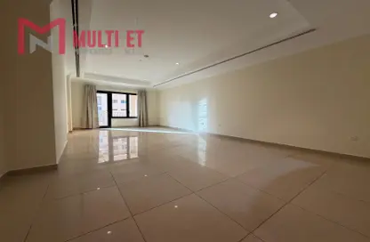 Apartment - 1 Bedroom - 2 Bathrooms for rent in East Porto Drive - Porto Arabia - The Pearl Island - Doha