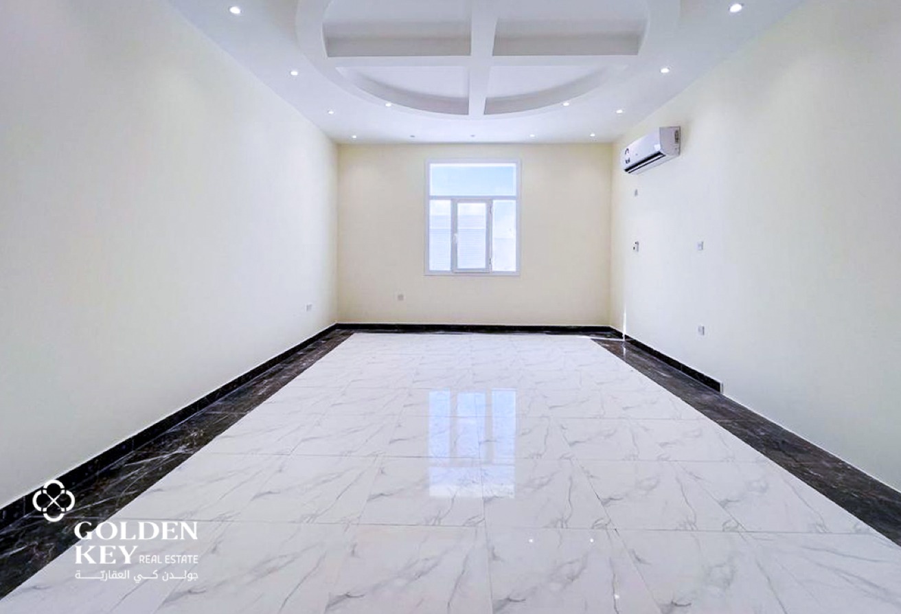 Spacious 4BR Villa with Penthouse | Unfurnished