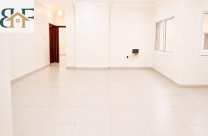Apartment - 2 Bedrooms - 2 Bathrooms for rent in Al Mansoura - Al Mansoura - Doha