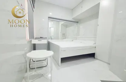 Apartment - Studio - 1 Bathroom for rent in Umm Ghwailina Comm - Umm Ghuwalina - Umm Ghuwailina - Doha