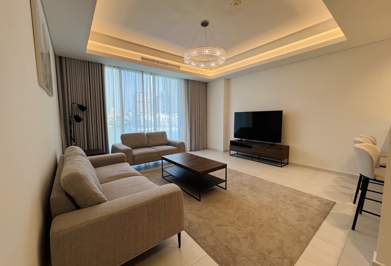 Luxury 1BR | Promenade Front thumbnail 3