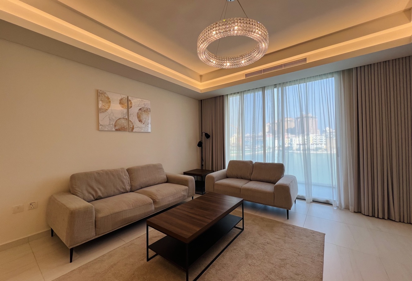 Luxury 1BR | Promenade Front thumbnail 4