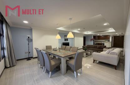 Apartment - 1 Bedroom - 2 Bathrooms for rent in West Porto Drive - Porto Arabia - The Pearl Island - Doha
