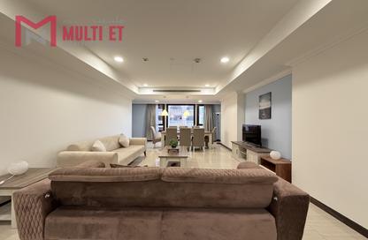 Apartment - 1 Bedroom - 2 Bathrooms for rent in West Porto Drive - Porto Arabia - The Pearl Island - Doha