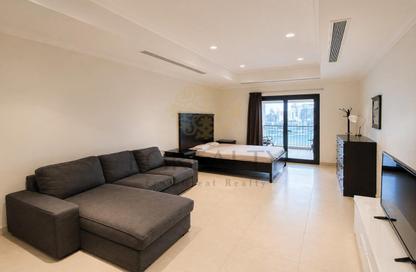 Apartment - Studio - 1 Bathroom for rent in Tower 16 - Porto Arabia - The Pearl Island - Doha