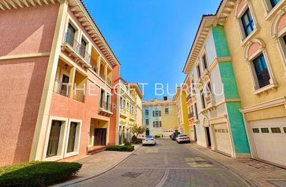 Townhouse - 3 Bedrooms - 4 Bathrooms for sale in Murano - Qanat Quartier - The Pearl Island - Doha