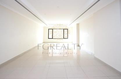 Apartment - 1 Bedroom - 2 Bathrooms for sale in West Porto Drive - Porto Arabia - The Pearl Island - Doha