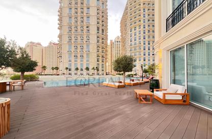 Apartment - 2 Bedrooms - 3 Bathrooms for rent in Floresta Gardens - Floresta Gardens - The Pearl Island - Doha