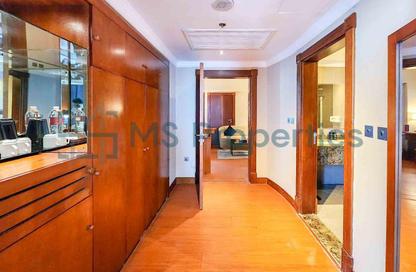 Apartment - 1 Bedroom - 2 Bathrooms for rent in West Bay - West Bay - Doha