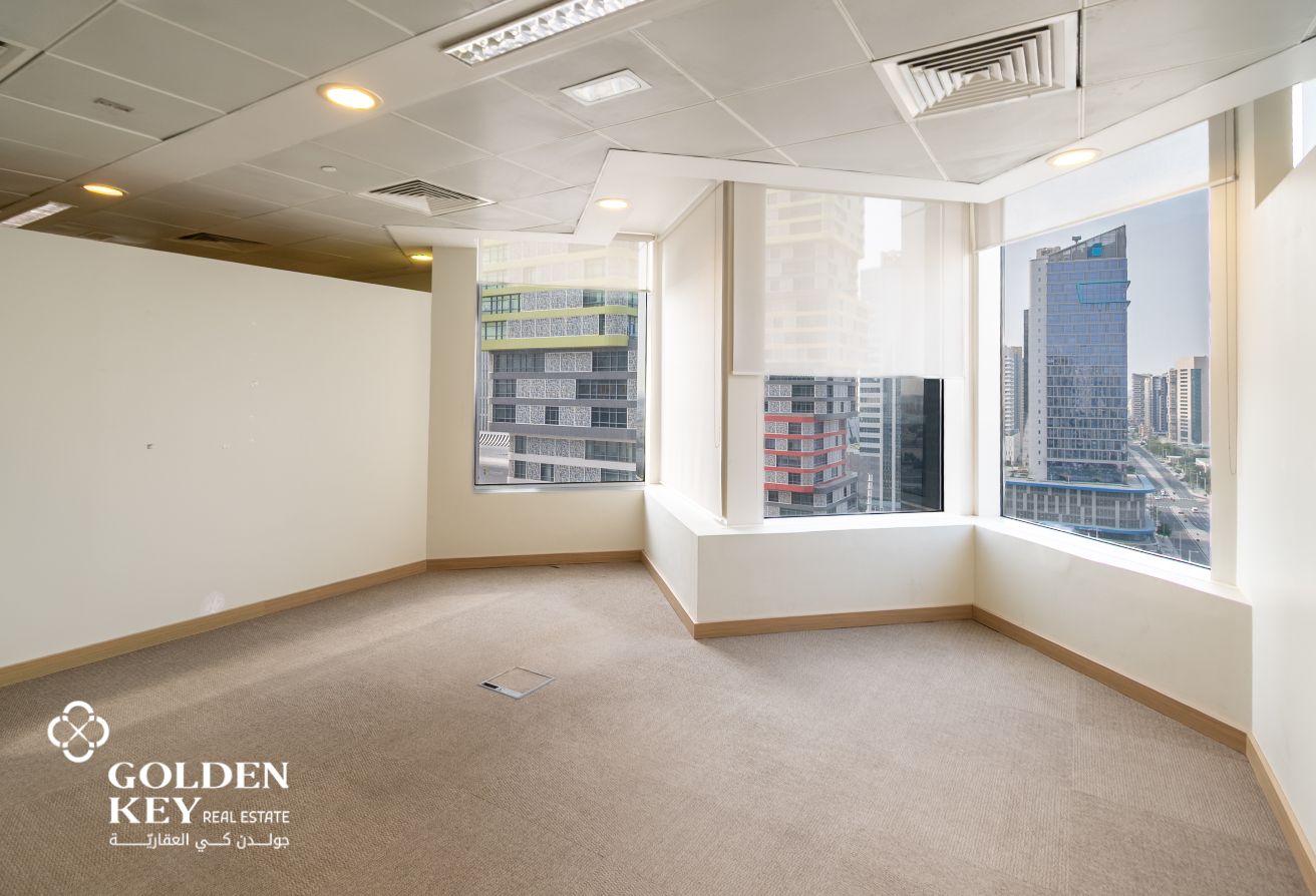Prime Business Area |Ready Modern Office in Lusail