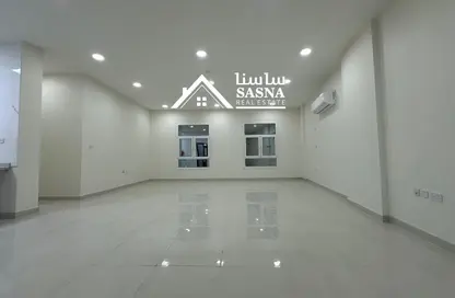 شقة - 3 غرف نوم - 3 حمامات للايجار في الوعب - الوعب - الدوحة