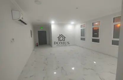 Apartment - 3 Bedrooms - 3 Bathrooms for rent in Hakeem Bin Hazam Street - Mughalina - Doha