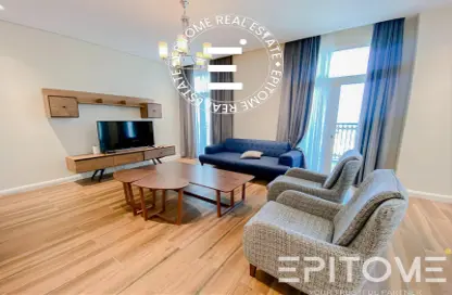 Apartment - 2 Bedrooms - 3 Bathrooms for sale in Floresta Gardens - The Pearl Island - Doha