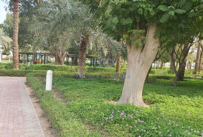 987538 - Property Image 2