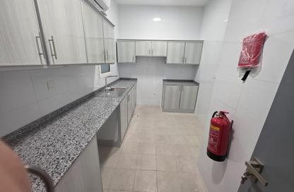 Apartment - 1 Bedroom - 2 Bathrooms for rent in Bin Omran 46 - Fereej Bin Omran - Doha