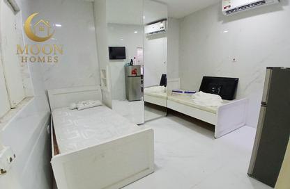 Apartment - Studio - 1 for rent in Umm Ghwailina Comm - Umm Ghuwalina - Umm Ghuwailina - Doha