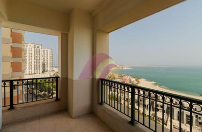 Apartment - 2 Bedrooms - 3 Bathrooms for rent in Viva West - Viva Bahriyah - The Pearl Island - Doha