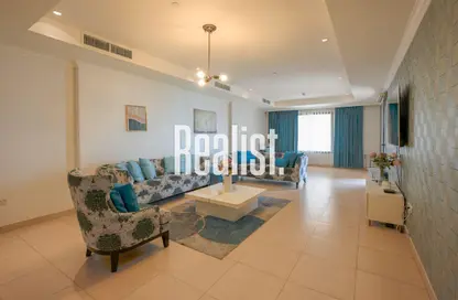Apartment - 1 Bedroom - 2 Bathrooms for rent in West Porto Drive - Porto Arabia - The Pearl Island - Doha