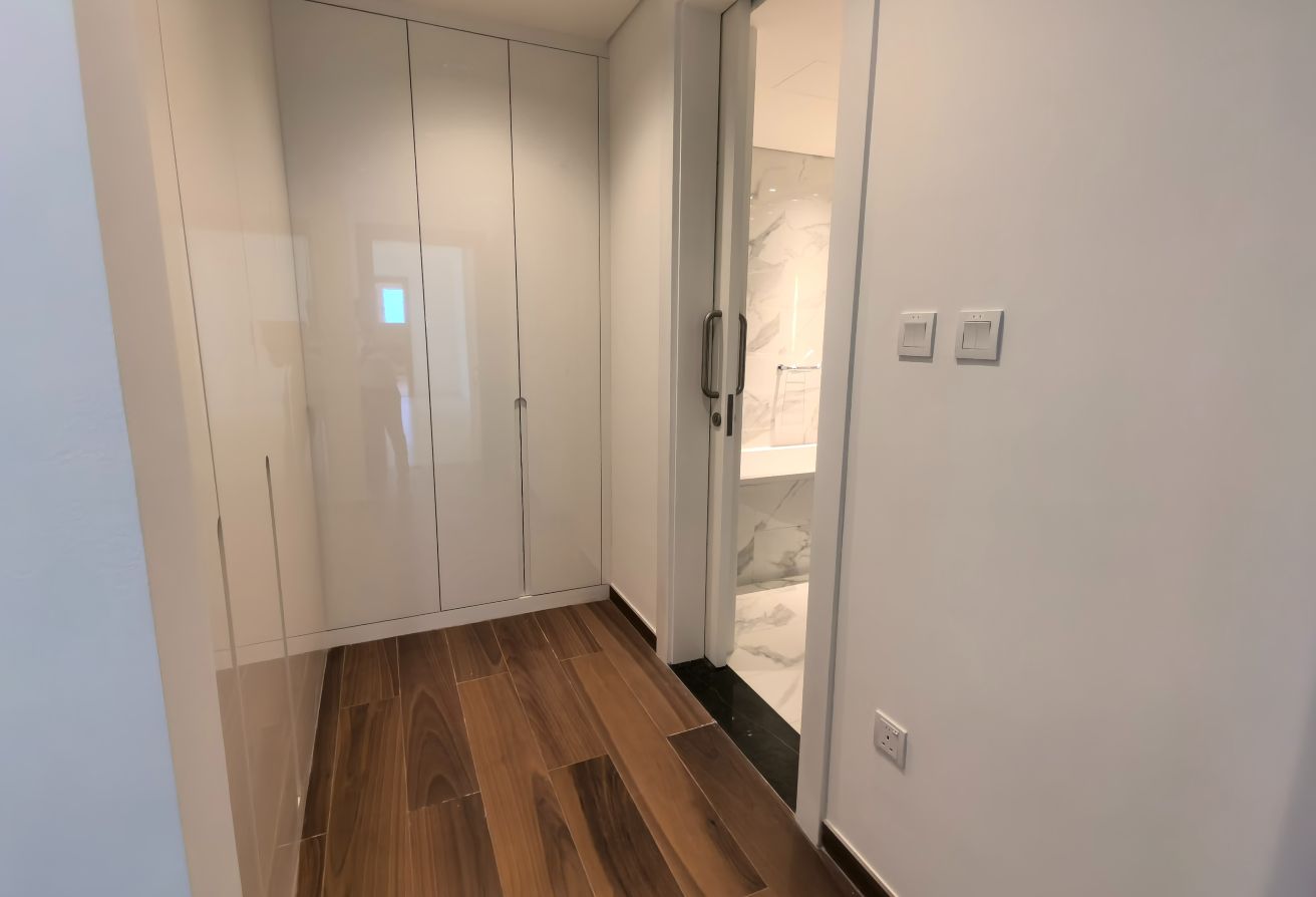 High Floor 2BR Sea View Prime Investment Keyword-R thumbnail 12