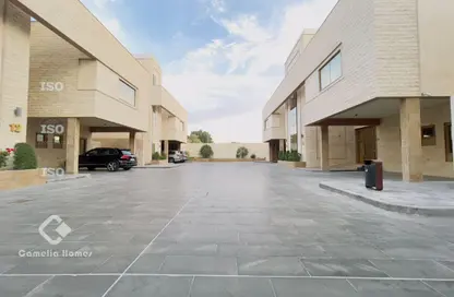 Compound - 4 Bedrooms - 6 Bathrooms for rent in Al Maamoura - Al Maamoura - Doha