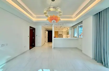 Apartment - 1 Bedroom - 2 Bathrooms for rent in Crystal Residence - Gewan Island - The Pearl Island - Doha
