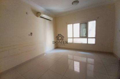 Apartment - 2 Bedrooms - 3 Bathrooms for rent in Thabit Bin Zaid Street - Al Mansoura - Doha
