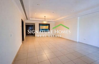 Apartment - 1 Bedroom - 2 Bathrooms for rent in East Porto Drive - Porto Arabia - The Pearl Island - Doha