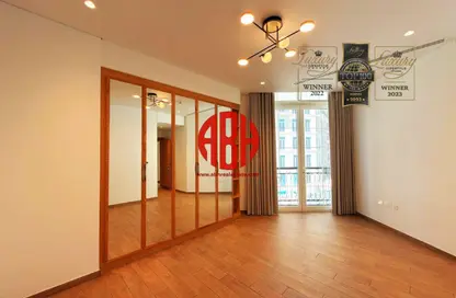 Apartment - 2 Bedrooms - 3 Bathrooms for rent in Floresta Gardens - Floresta Gardens - The Pearl Island - Doha