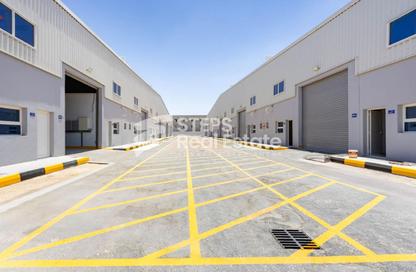 Warehouse - Studio - 1 for rent in East Industrial Street - Birkat Al Awamer - Al Wakra