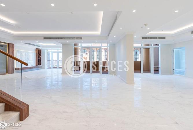 1027350 - Property Image 2