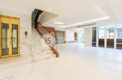 Penthouse - 4 Bedrooms - 5 Bathrooms for sale in West Porto Drive - Porto Arabia - The Pearl Island - Doha