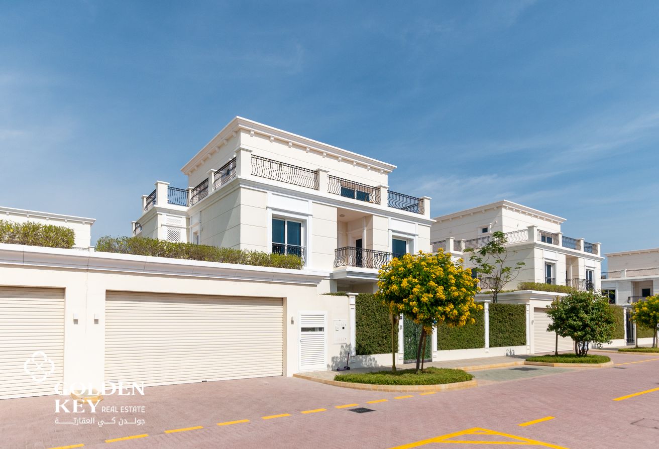 NO COMMISSION | 6-BR Villa with Pool and Elevator