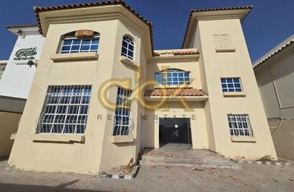 Villa - Studio - 5 Bathrooms for rent in Al Markhiya Street - Al Markhiya - Doha
