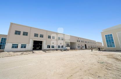 Shop - Studio - 4 Bathrooms for rent in East Industrial Street - Birkat Al Awamer - Al Wakra