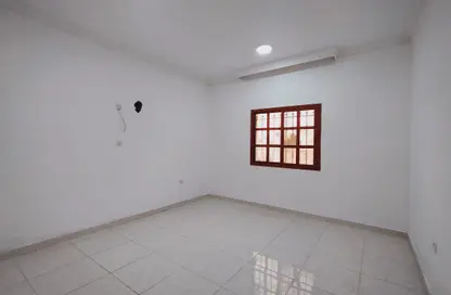 Apartment - 2 Bedrooms - 2 Bathrooms for rent in Fereej Kulaib - Doha