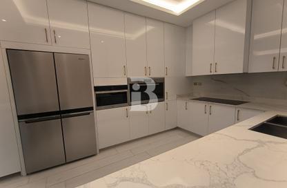 Apartment - 3 Bedrooms - 4 Bathrooms for rent in Floresta Gardens - The Pearl Island - Doha