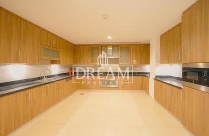 Apartment - 3 Bedrooms - 4 Bathrooms for sale in Viva West - Viva Bahriyah - The Pearl Island - Doha Apartment - 3 Bedrooms - 4 Bathrooms for sale in Viva West - Viva Bahriyah - The Pearl Island - Doha